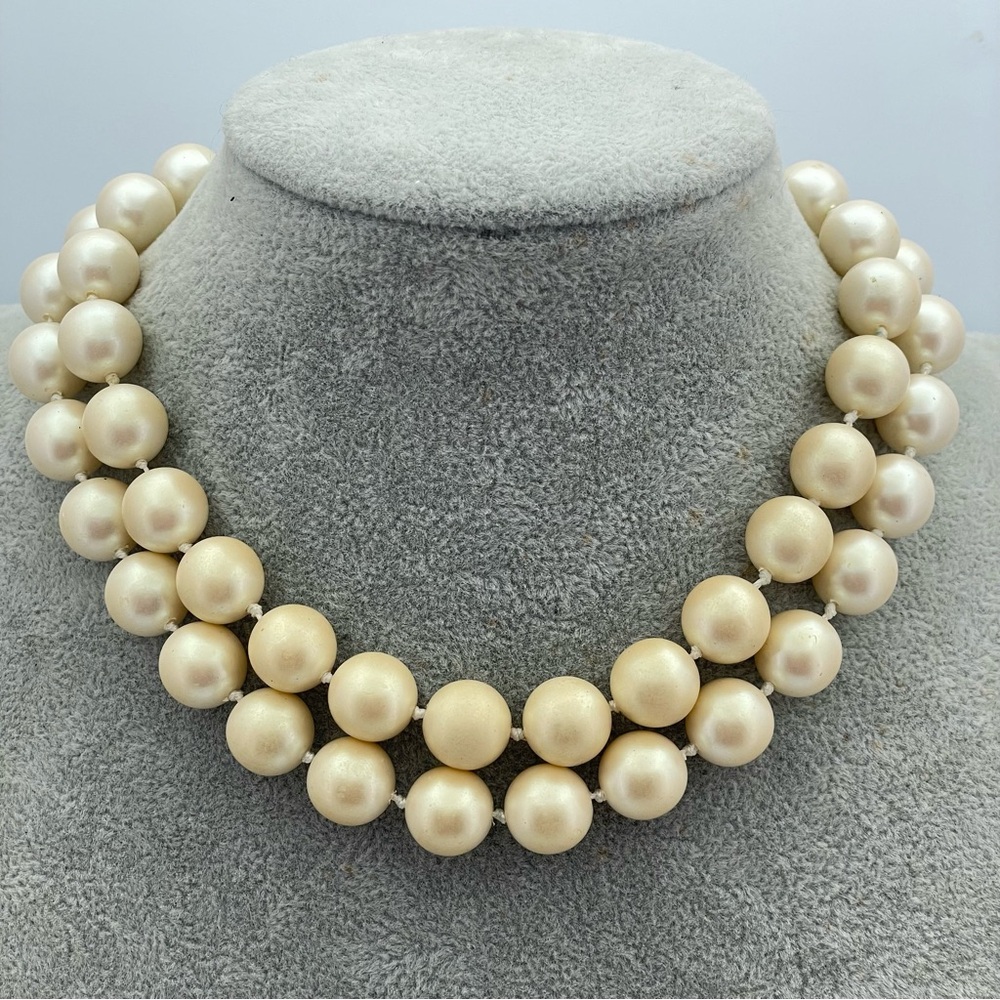 Vintage Double-Strand Faux Pearl Necklace – Adjustable Length